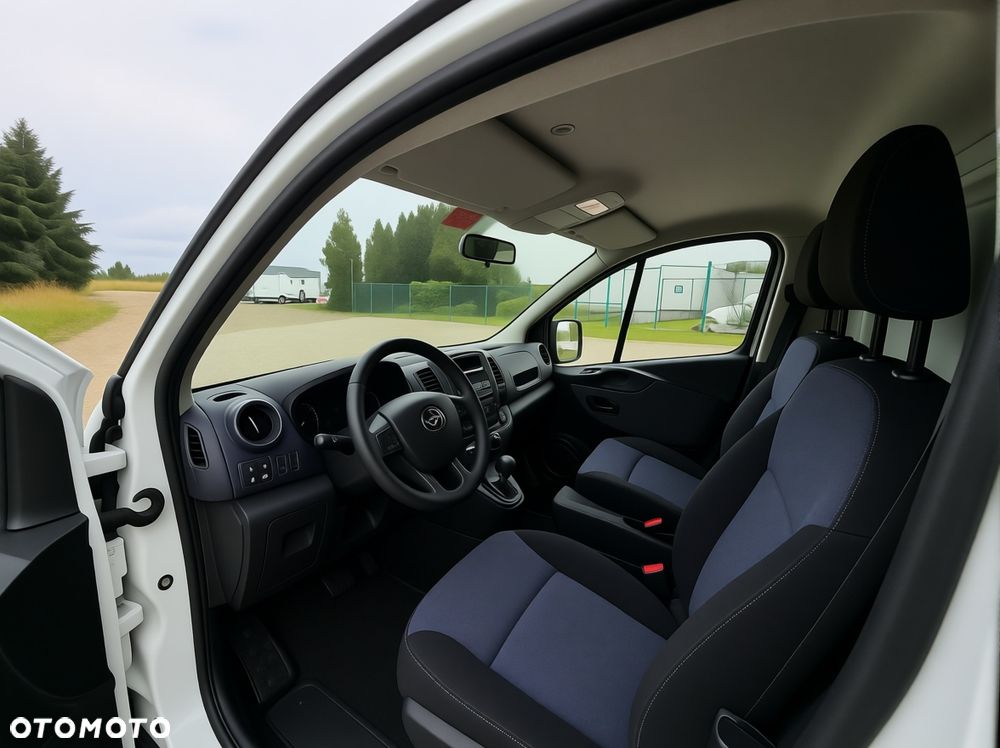 Opel vivaro - 12
