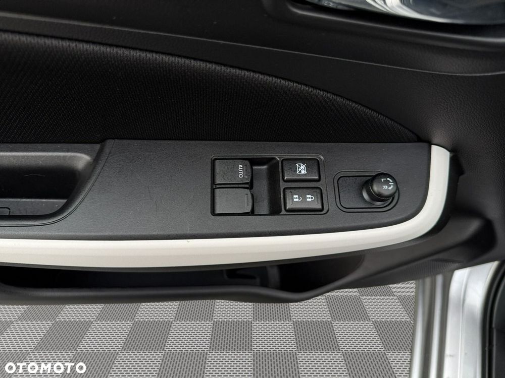 Suzuki Swift - 12
