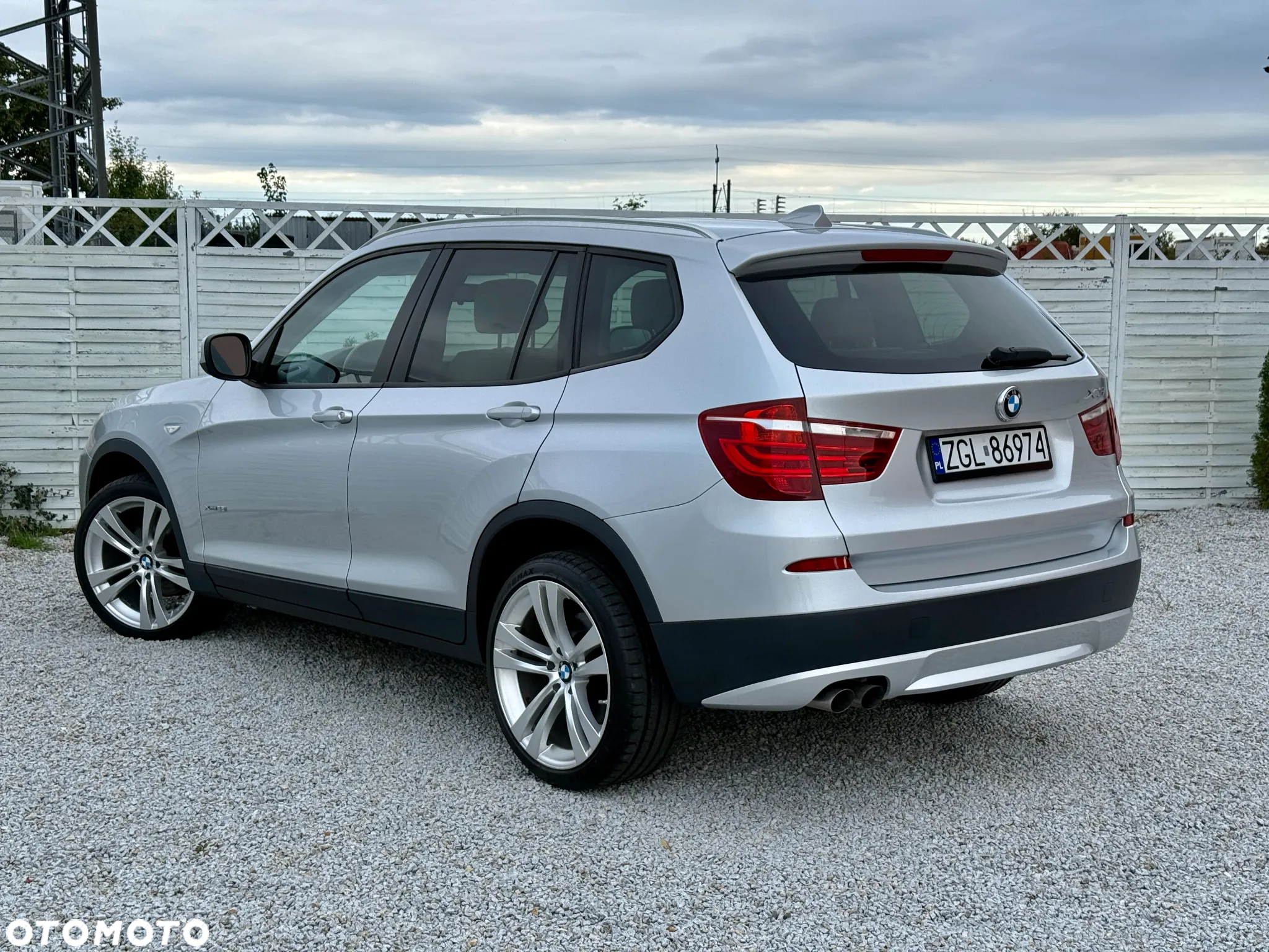BMW X3 28i xDrive - 2