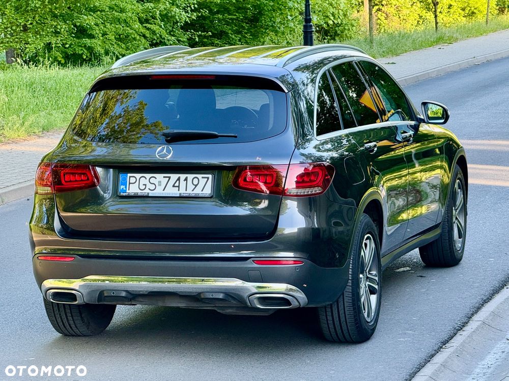 Mercedes-Benz GLC 220 d 4Matic 9G-TRONIC Exclusive - 4