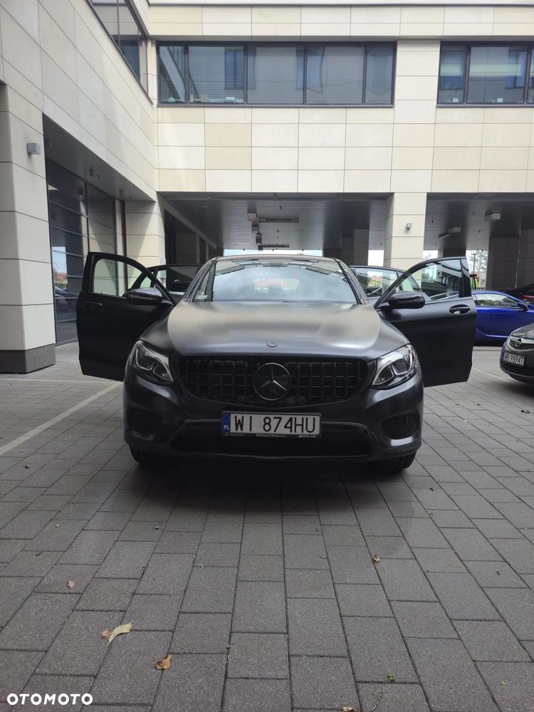 Mercedes-Benz Glc 2018 photo 2