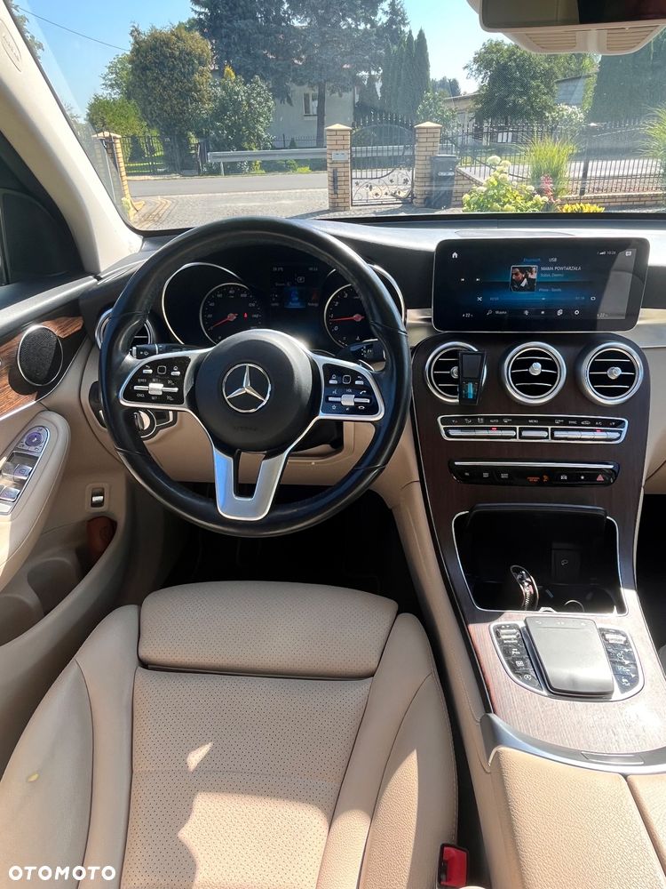 Mercedes-Benz GLC 300 4Matic 9G-TRONIC Exclusive - 20