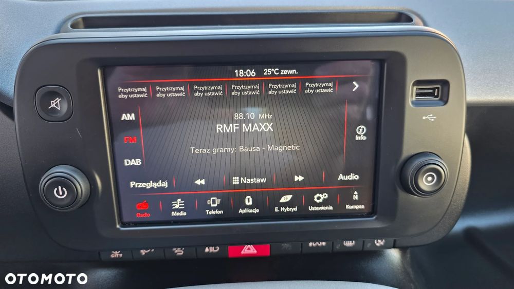 Fiat Panda 1.0 GSE Hybrid GARMIN - 30