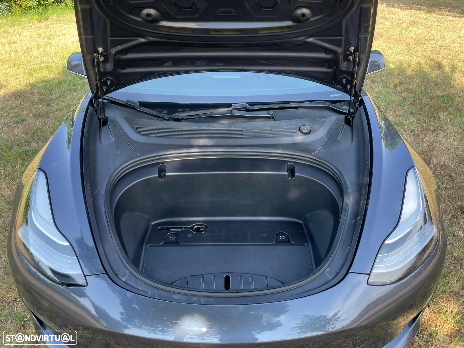 Tesla Model 3 Long-Range Dual Motor AWD - 38