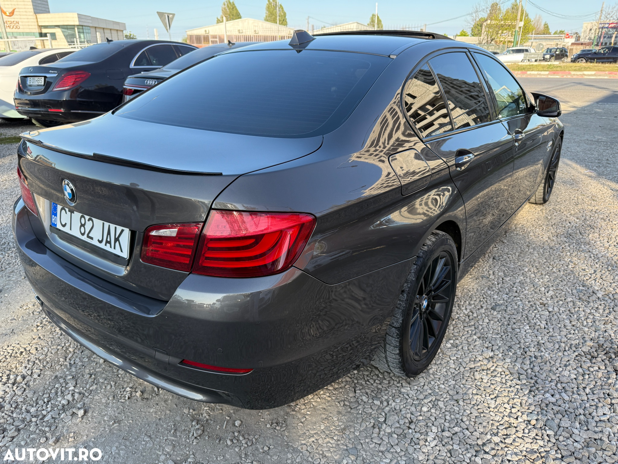 BMW Seria 5 530d xDrive Sport-Aut. Luxury Line - 29