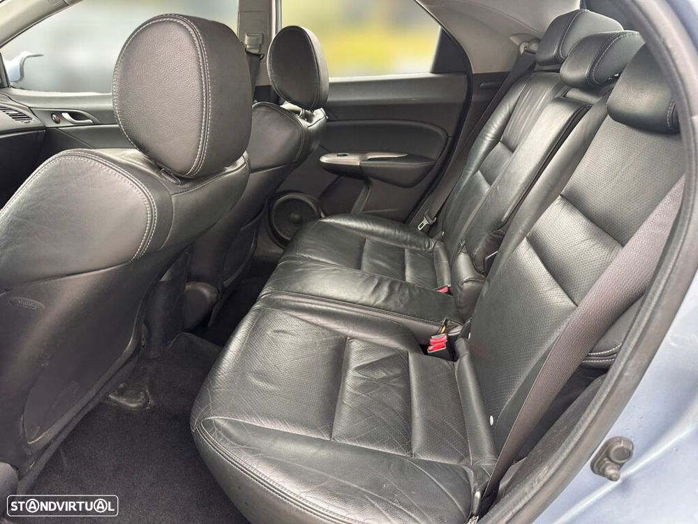 HONDA Civic VIII Hatchback (FN, FK) 1.4 Gasolina 83 cv  61 kW 2005 - 2008 L13A7 para peças - 12