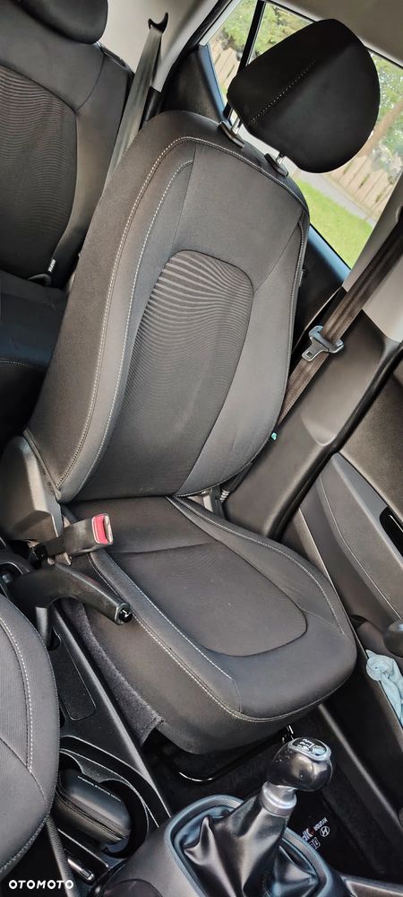 Hyundai i10 1.0 Premium - 21