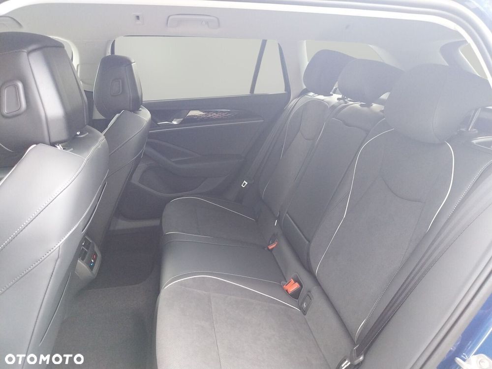 Volkswagen Passat Variant 2.0 TSI Business Plus DSG - 27