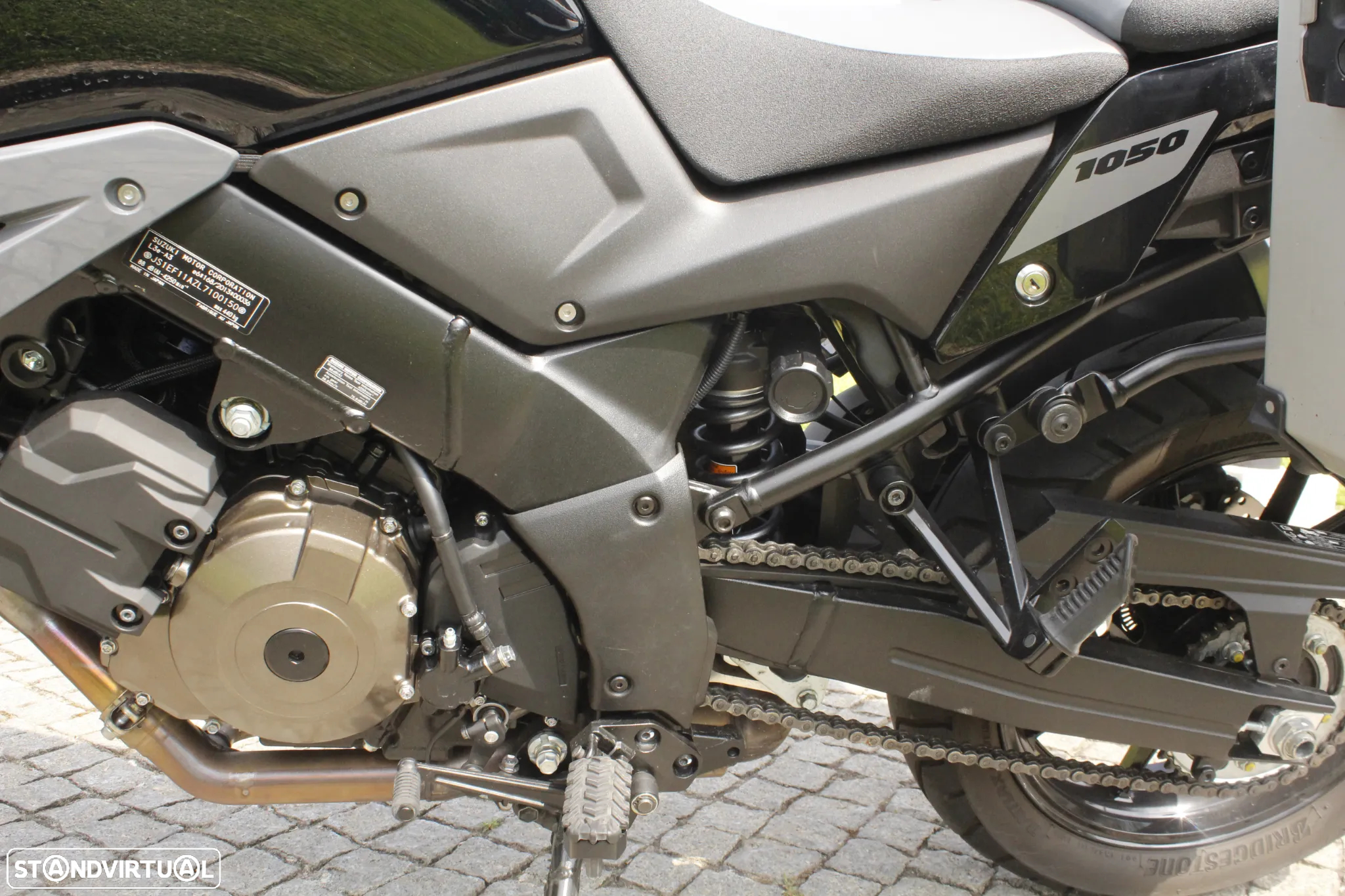 Suzuki DL V-Strom 1050 - 26
