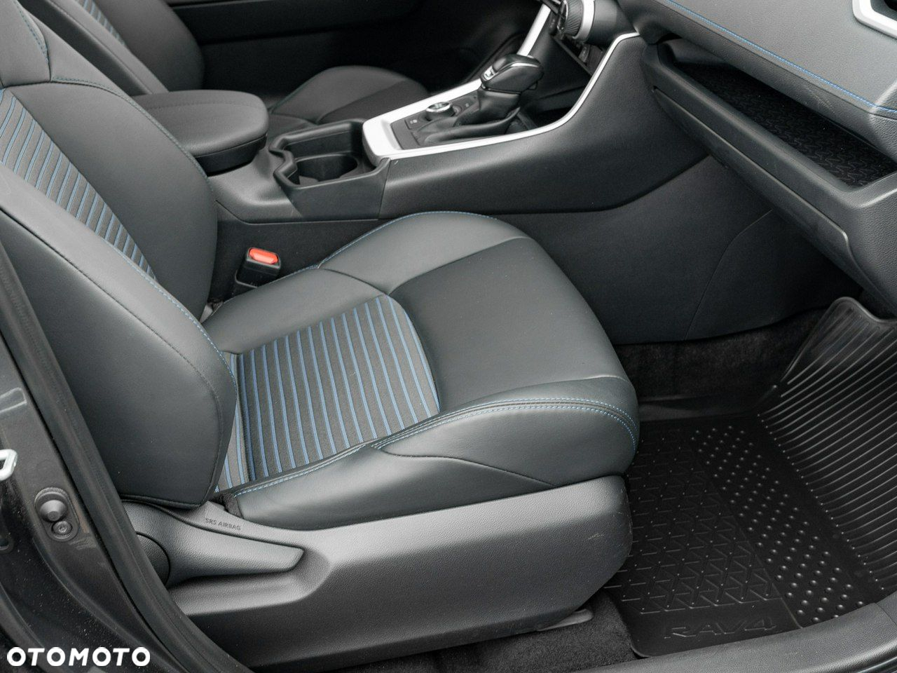 Toyota RAV4 - 35