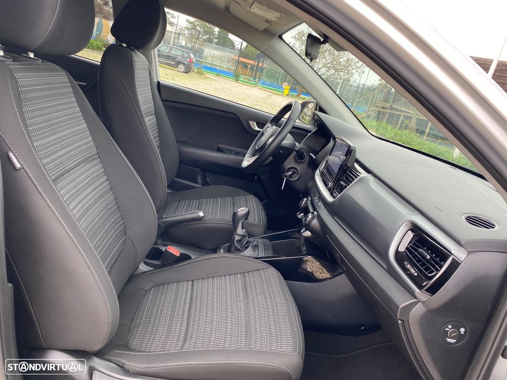 Kia Stonic 1.0 T-GDI Drive - 28
