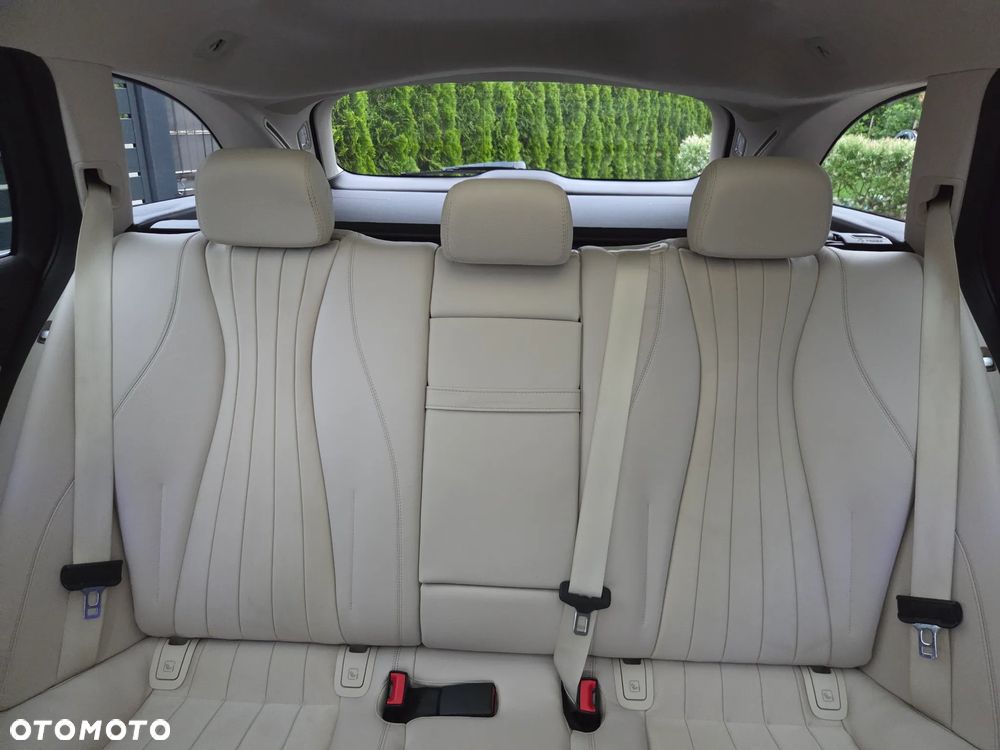 Mercedes-Benz Klasa E 220 d 9G-TRONIC Exclusive - 22
