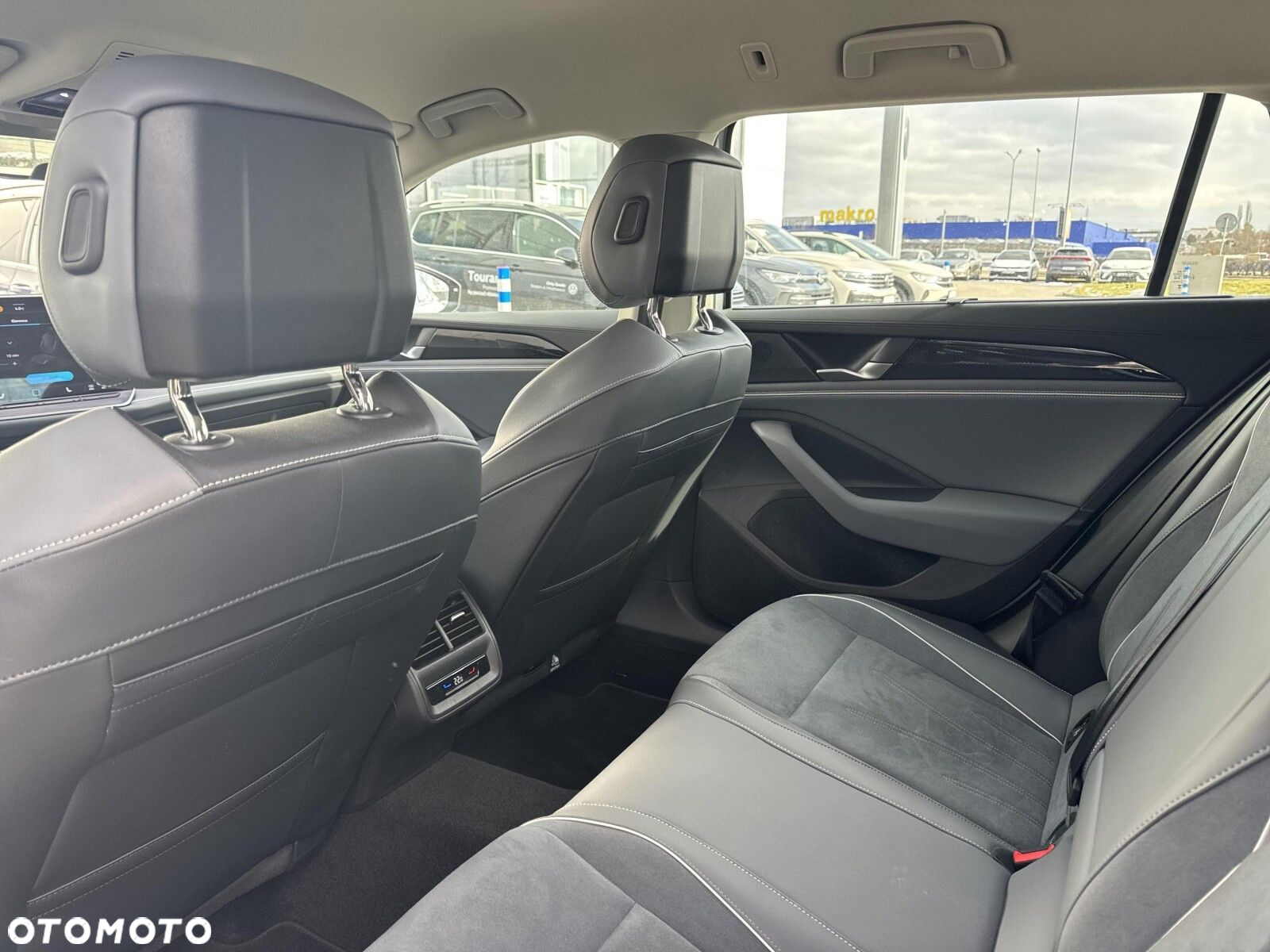 Volkswagen Passat 2.0 TDI SCR Business DSG - 24