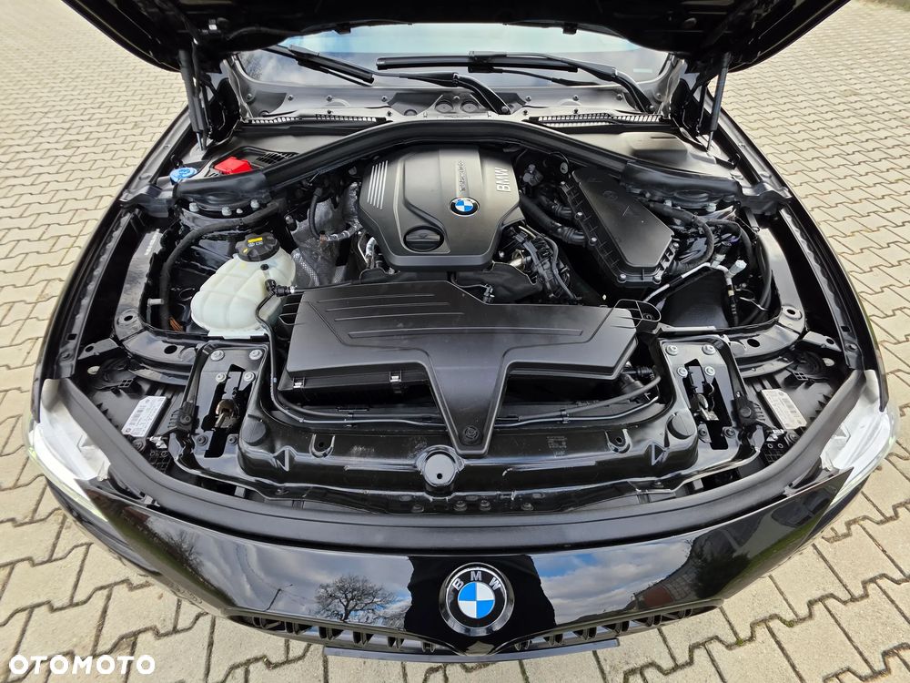 BMW Seria 3 318d Edition Luxury Line Purity - 33