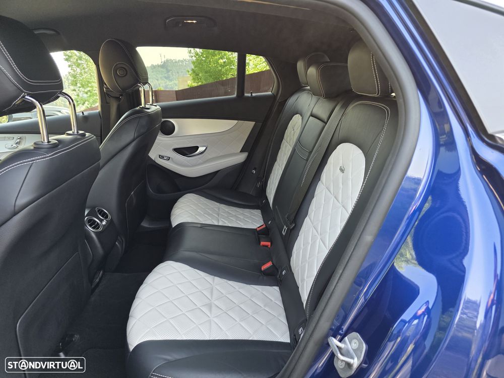 Mercedes-Benz GLC 350 e 4Matic 7G-TRONIC AMG Line - 22