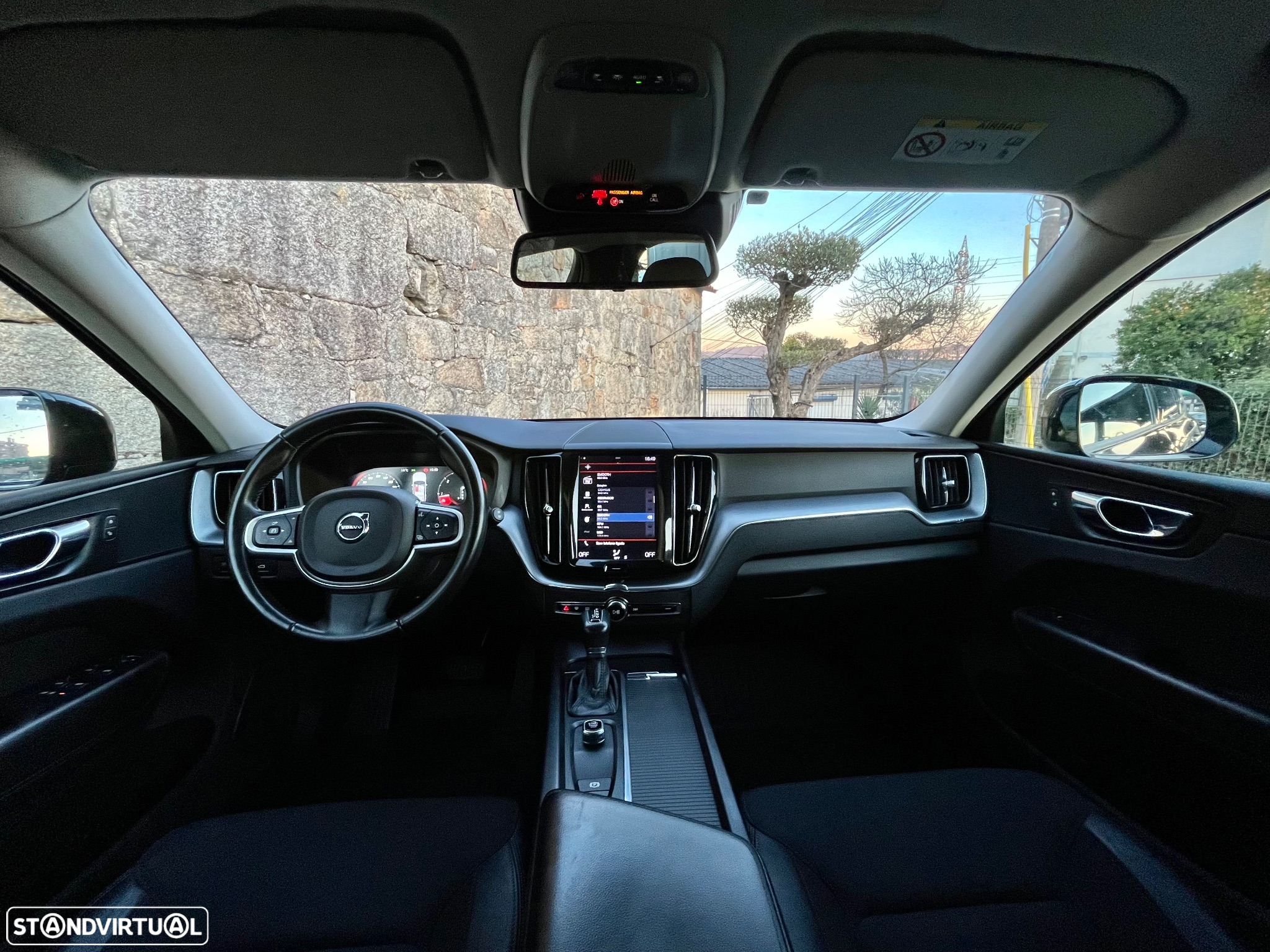 Volvo XC 60 2.0 D4 Momentum AWD Geartronic - 46