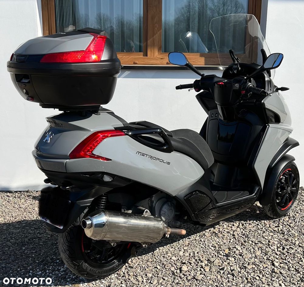 Peugeot Metropolis - 5
