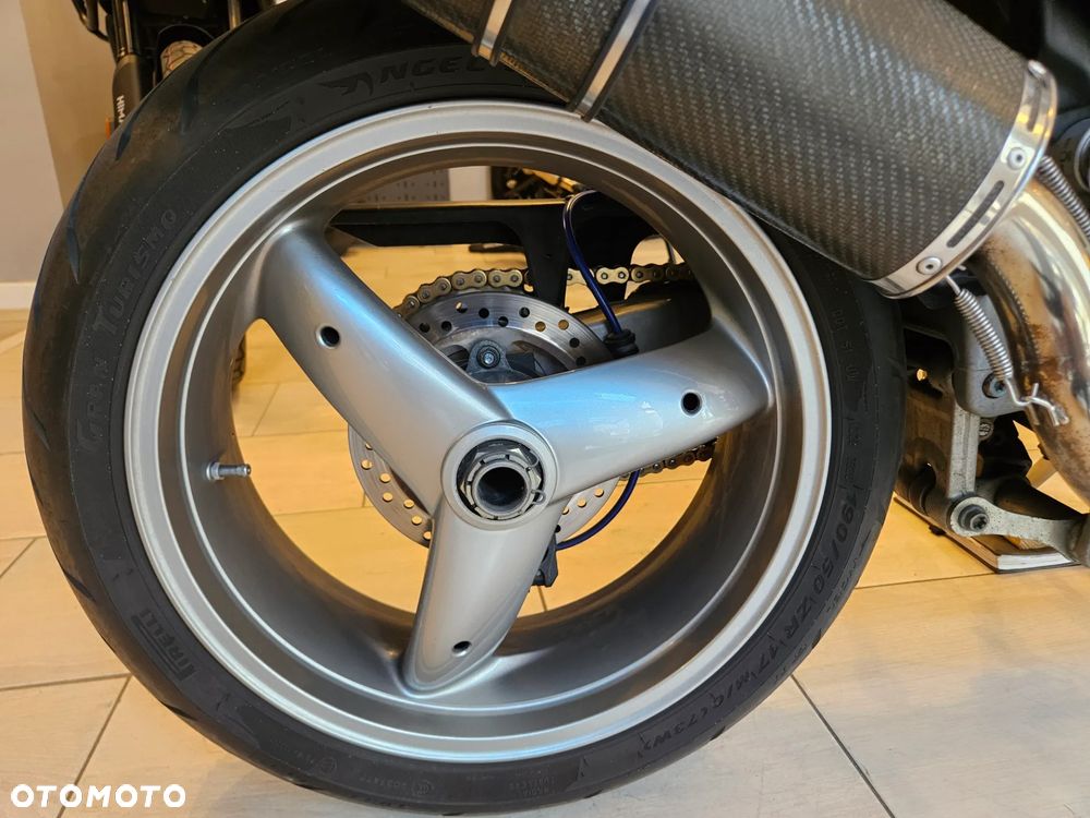 Triumph Speed Triple - 20