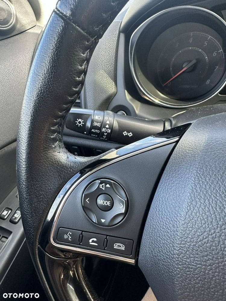 Mitsubishi ASX - 16