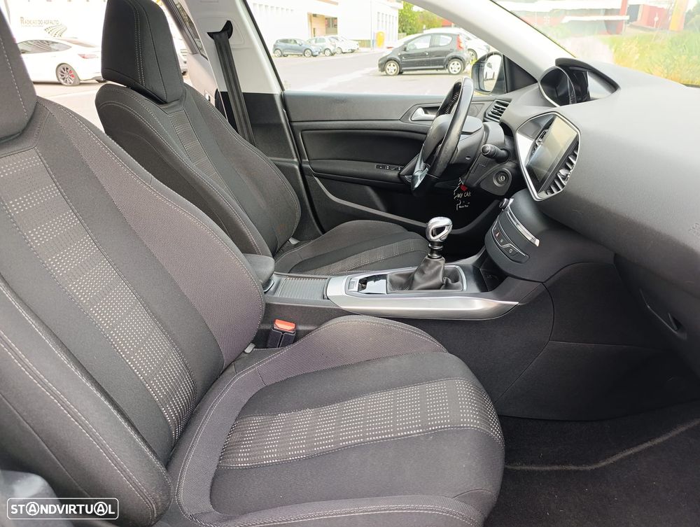 Peugeot 308 SW BlueHDi 120 Stop & Start Allure - 12