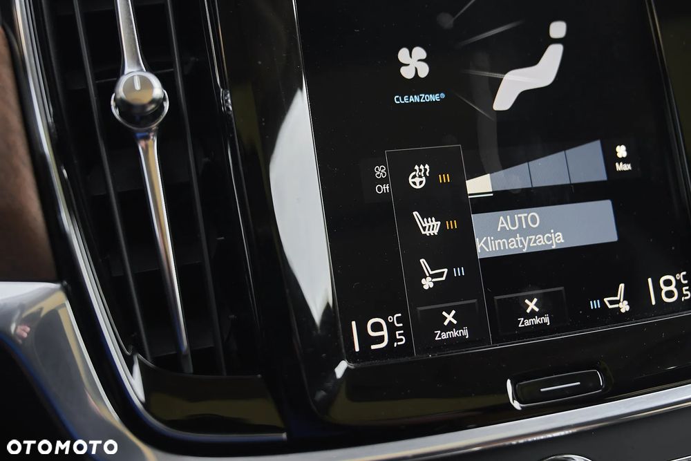 Volvo V90 T4 R-Design - 32