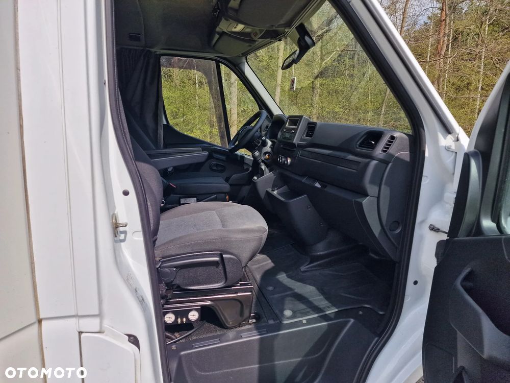 Renault Master 8 EP 2.3 ,2022r SALON POLSKA , Twin Cab poduszki, fotel pneumatyczny, gotowy do pracy ,bezwypadkowy - 13