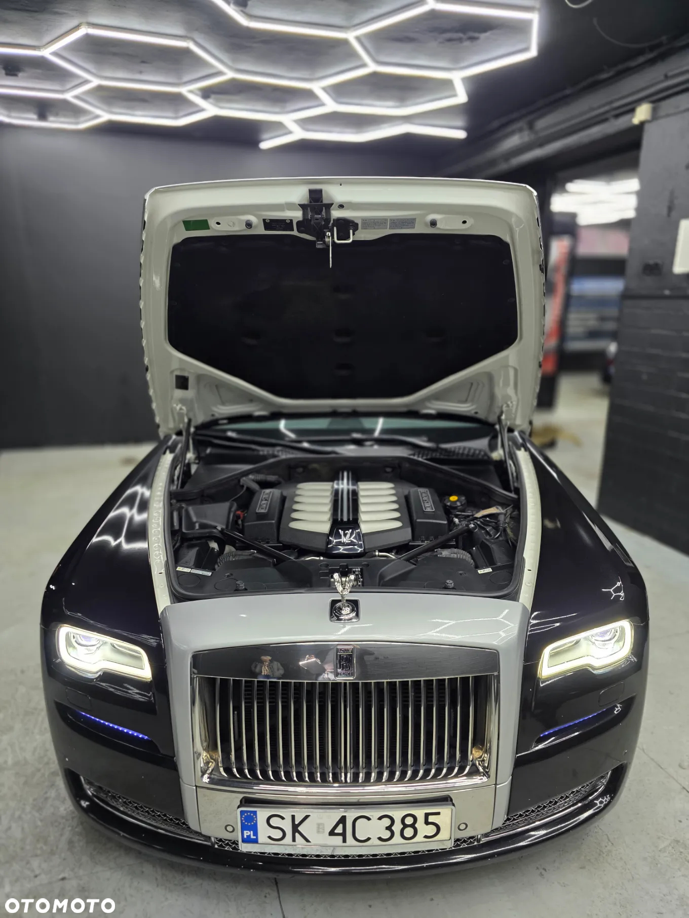 Rolls-Royce Ghost Standard - 10