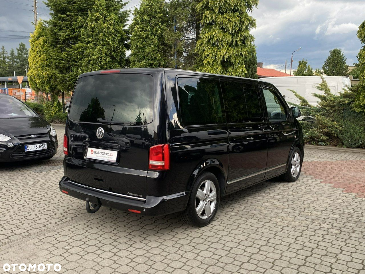 Volkswagen Multivan - 6