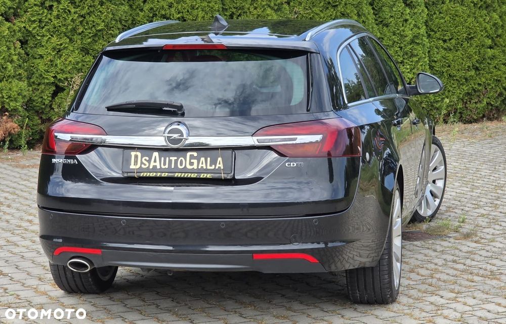 Opel Insignia - 12