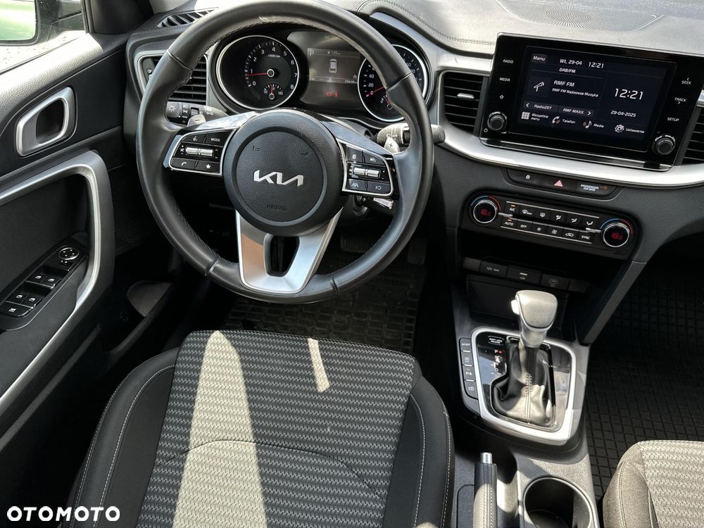 Kia Ceed 1.5 T-GDI M DCT - 12