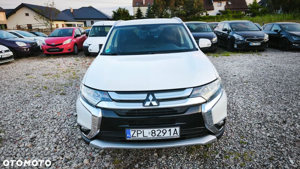 Mitsubishi Outlander - 3