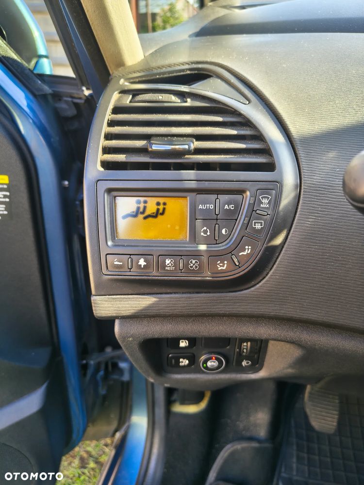 Citroën C4 Grand Picasso 1.6 VTi Attraction - 9