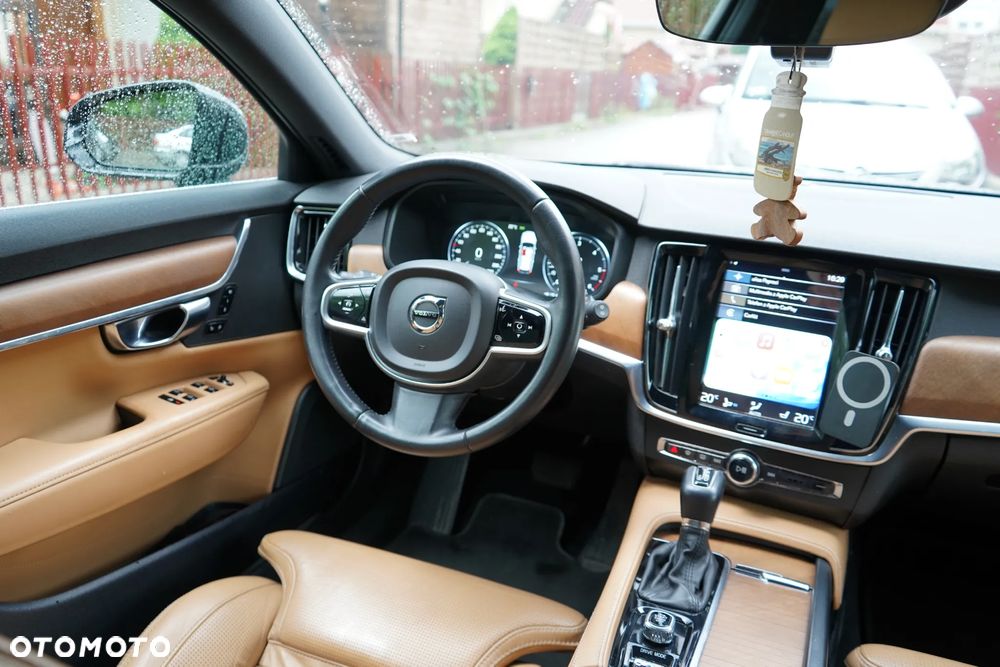 Volvo V90 D4 Inscription - 19