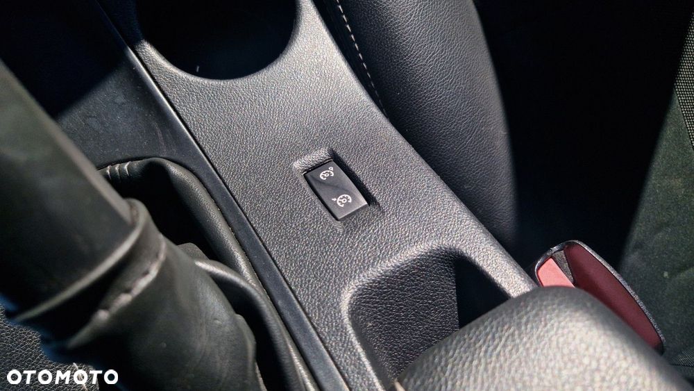 Renault Fluence 2.0 16V Sport Way - 26