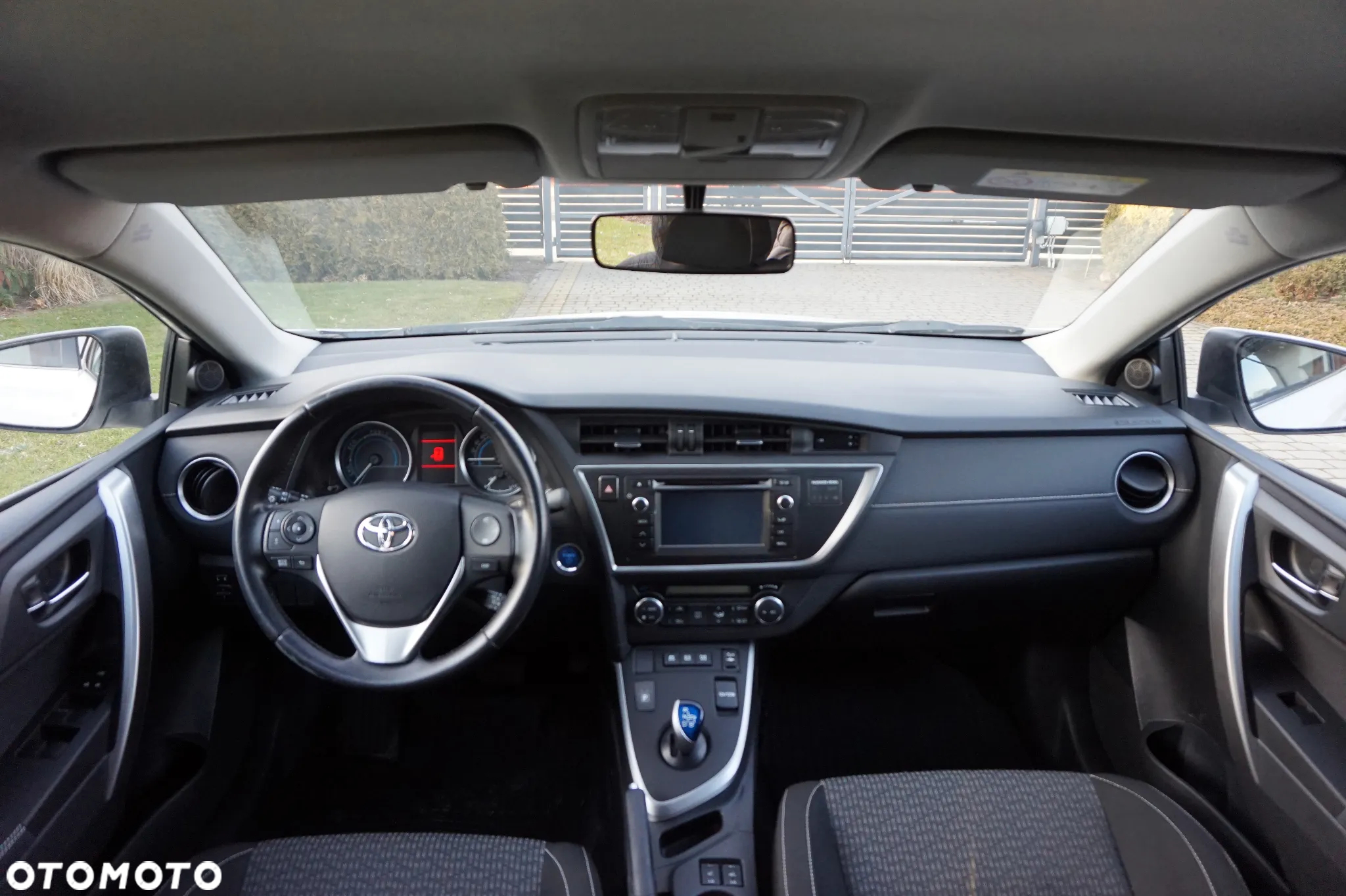Toyota Auris 1.8 VVT-i Hybrid Automatik Edition - 9