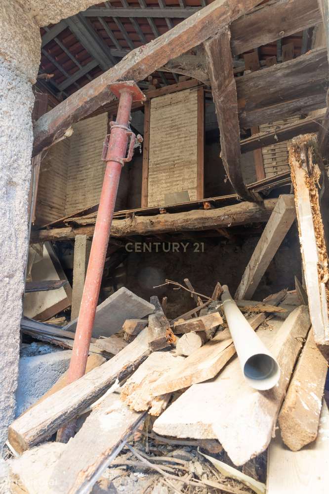 Imóvel Para Reconstrução Acessível em Localização Privilegiada - Grande imagem: 4/5