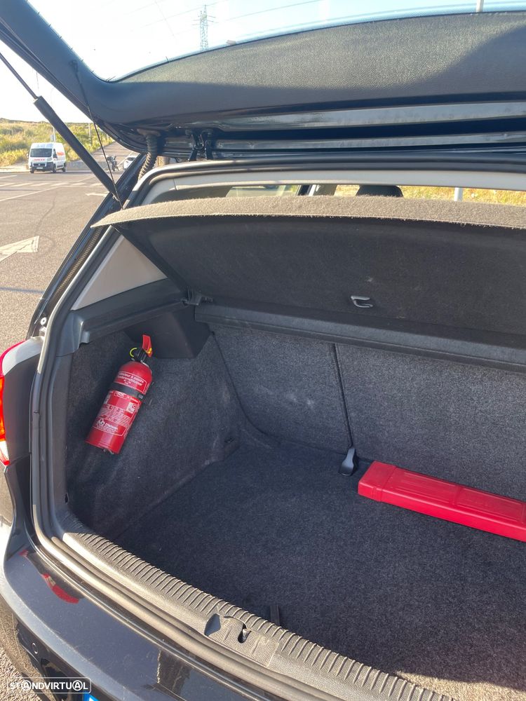 VW Golf 1.6 TDi DPF BlueMotion - 15
