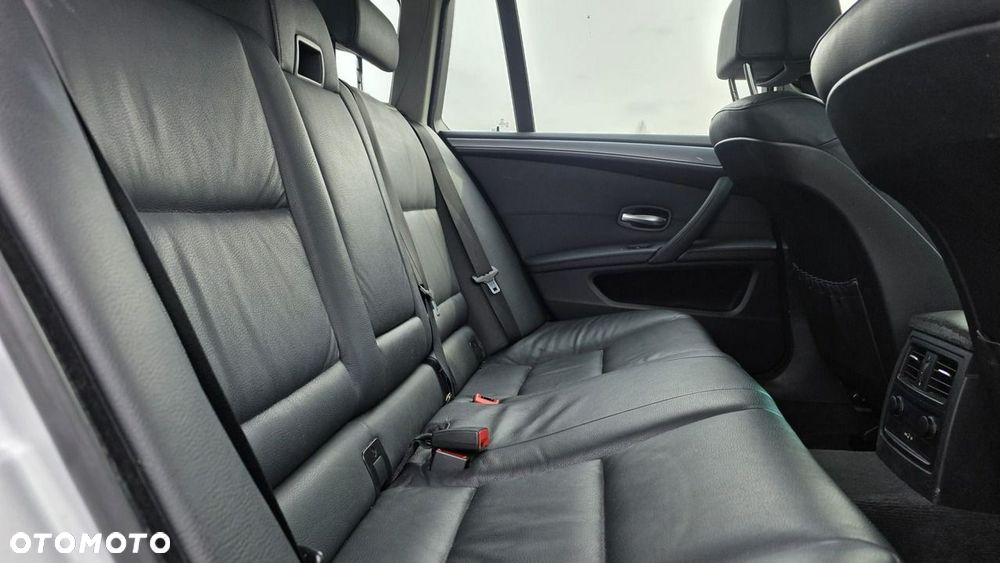 BMW Seria 5 - 17