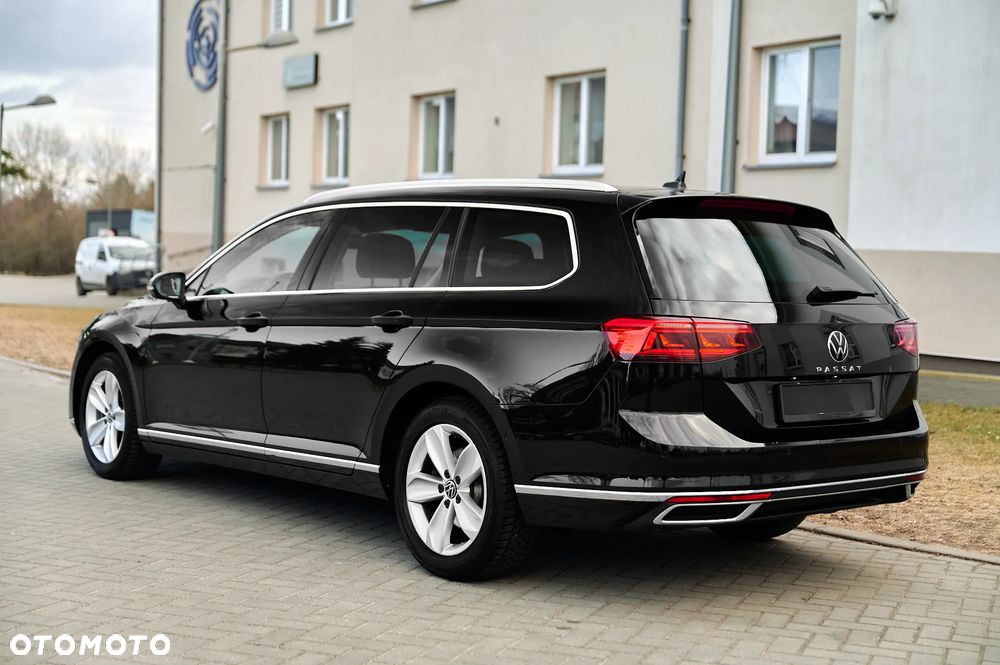 Volkswagen Passat Variant 2.0 TDI EVO Elegance DSG - 8
