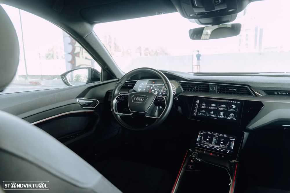Audi e-tron 55 quattro S line - 40