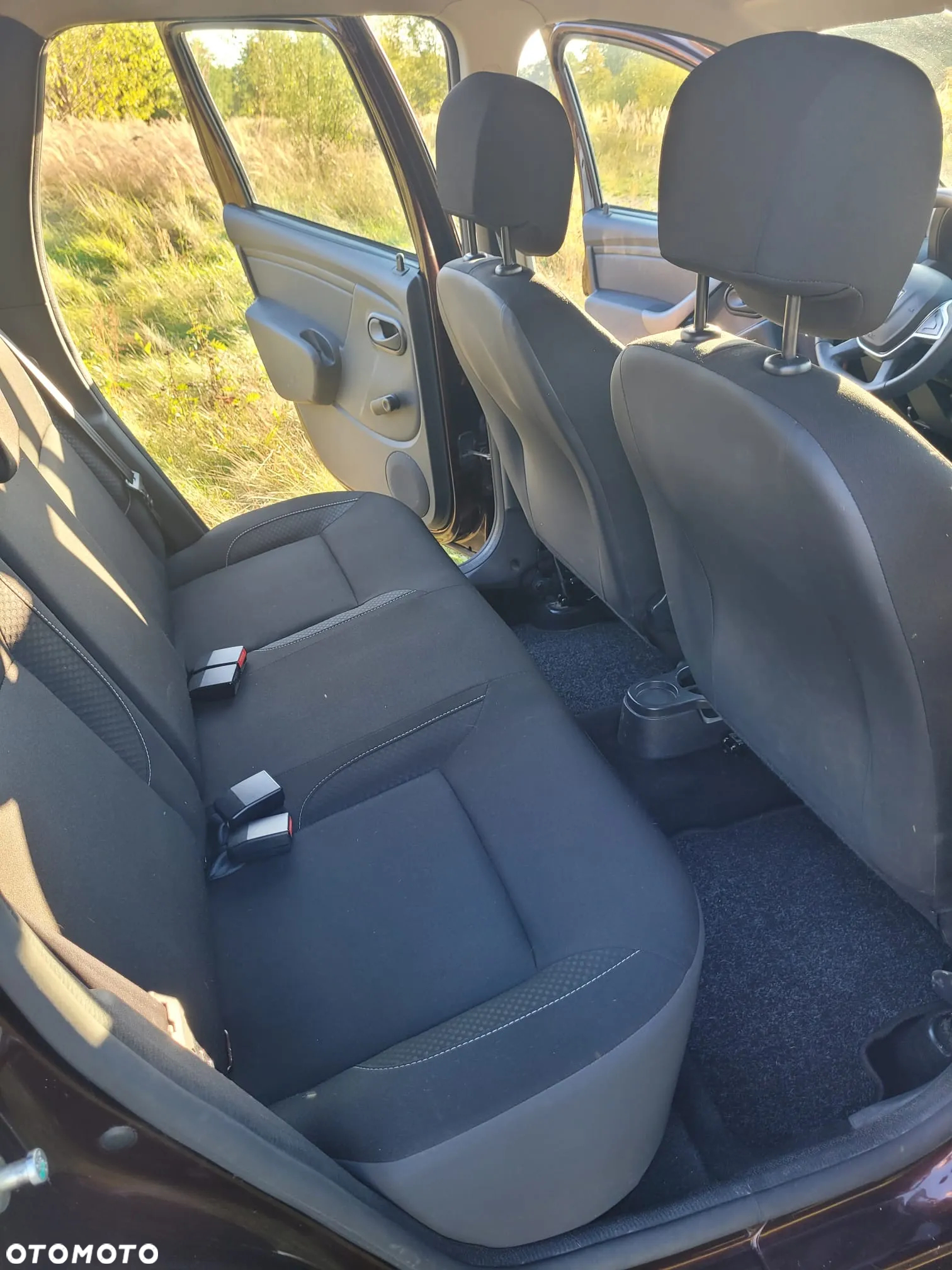 Dacia Duster 1.6 SCe Ambiance S&S - 7