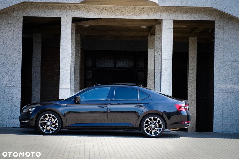Skoda Superb 2.0 TSI 4x4 Sportline DSG - 8