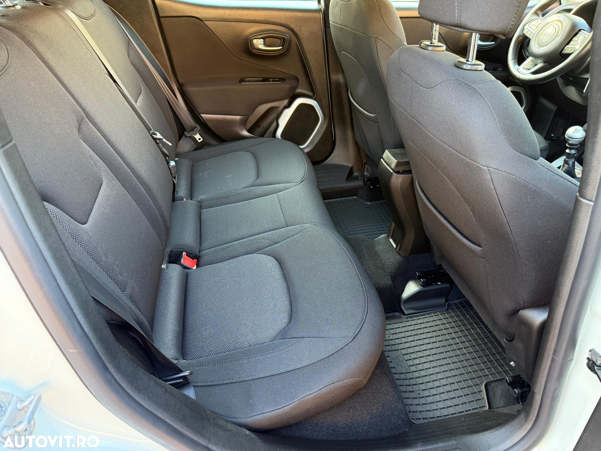Jeep Renegade 2.0 M-Jet 4x4 Longitude - 13