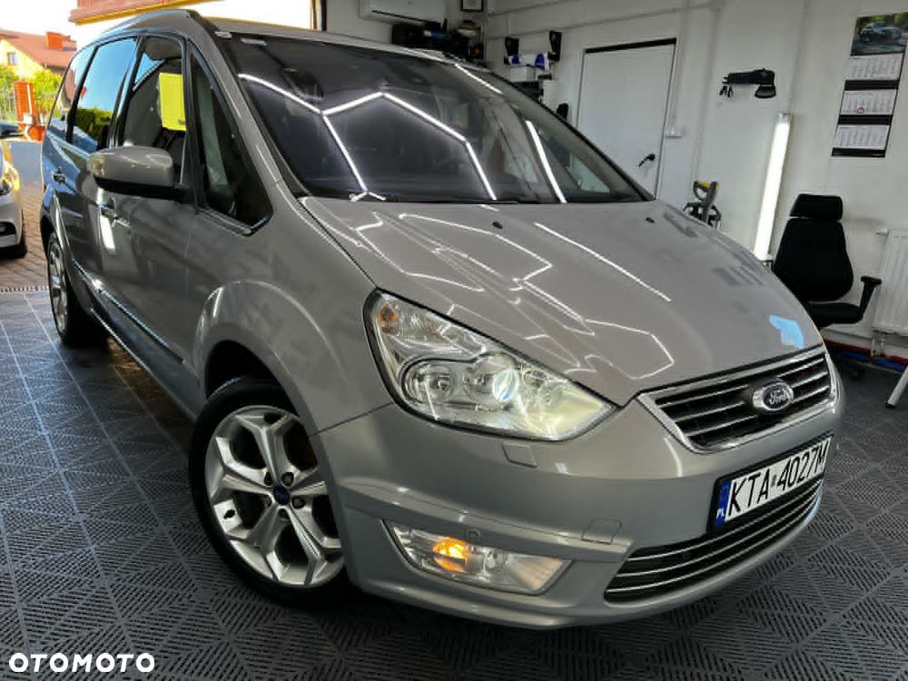 Ford Galaxy 2.2 TDCi DPF Titanium - 4