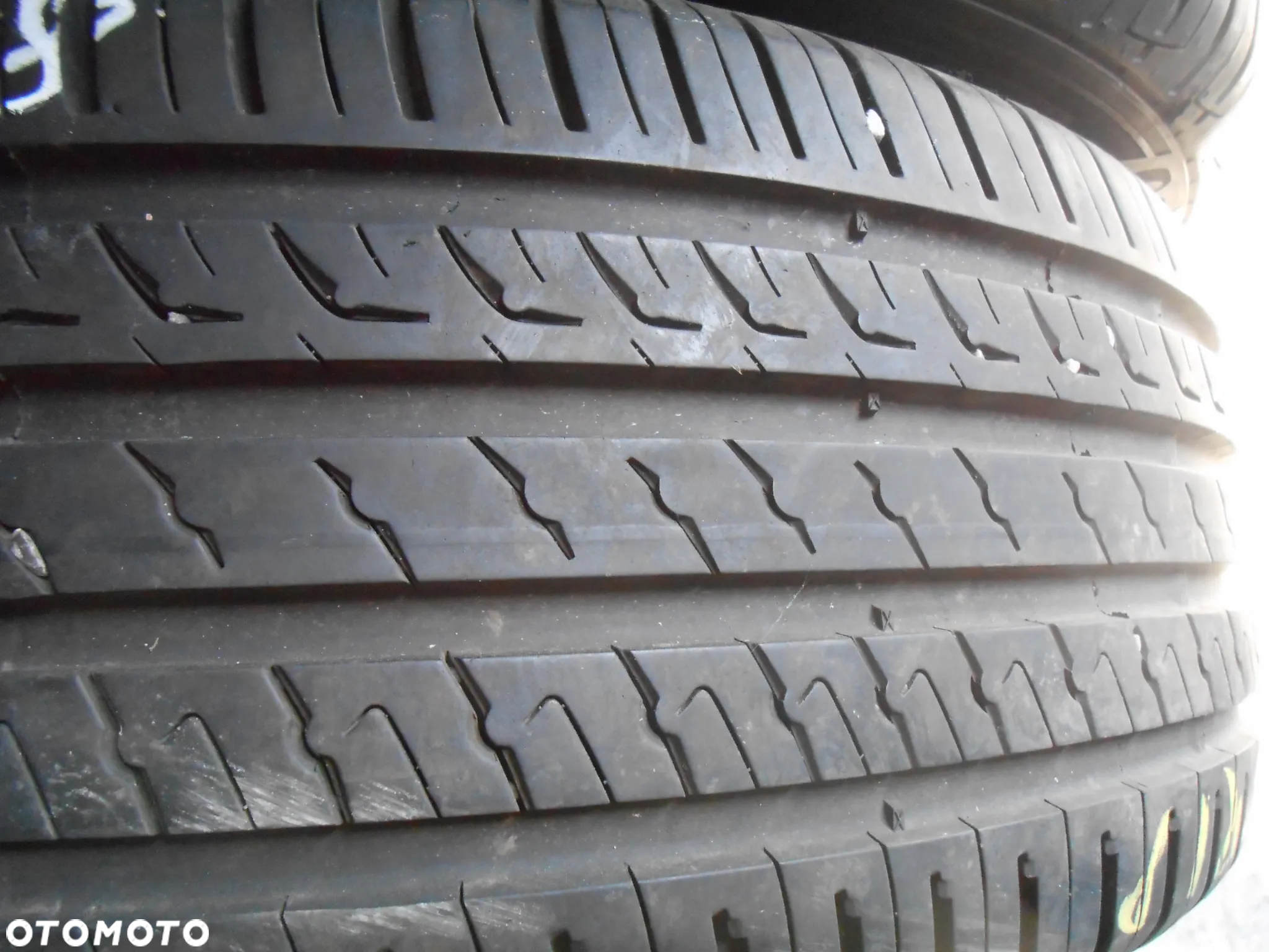 OPONY 235/55R18 BARUM BRAVURIS 5HM DOT 1621 7.7MM - 4
