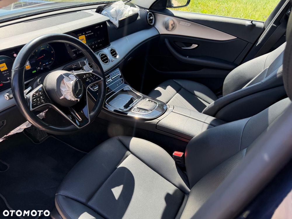 Mercedes-Benz Klasa E 220 d Avantgarde - 24