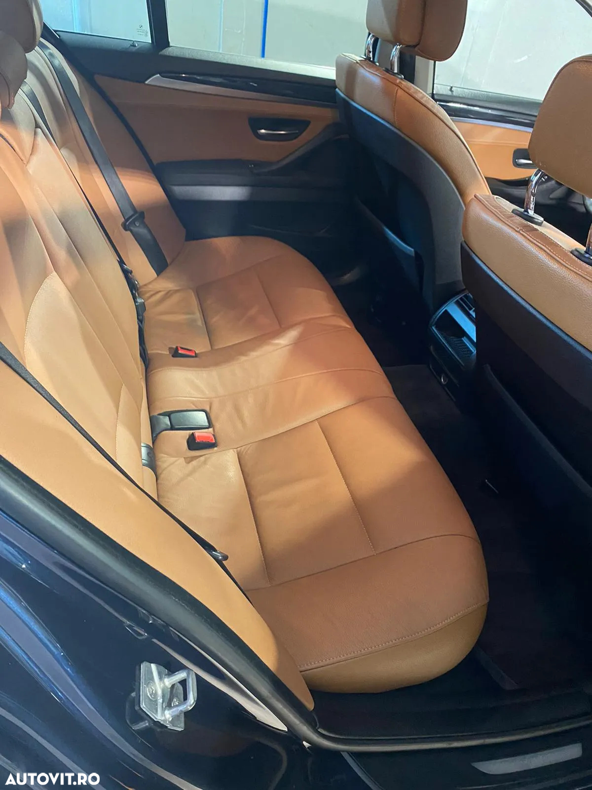 BMW Seria 5 525d xDrive AT - 6