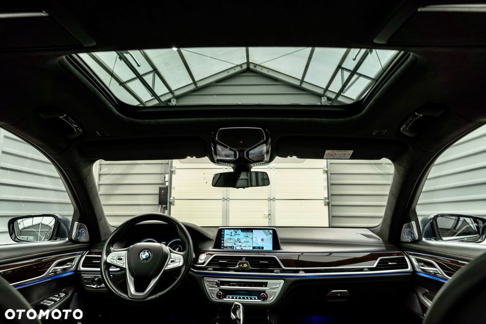 BMW Seria 7 740Li xDrive - 21
