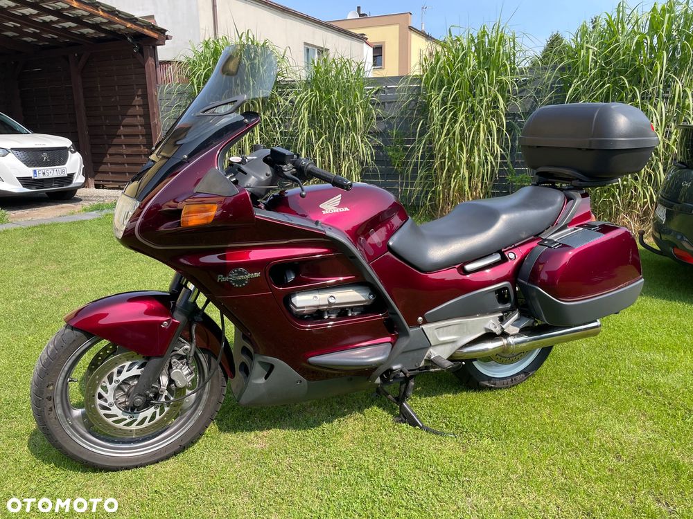 Honda ST - 1