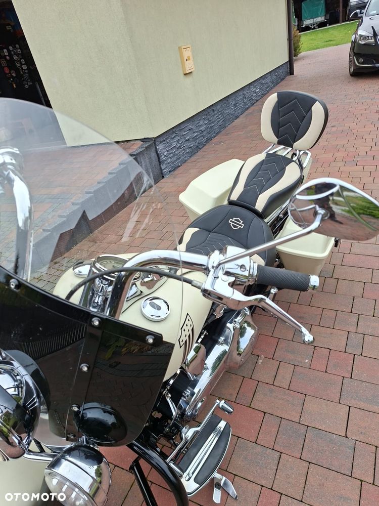 Harley-Davidson Softail Heritage Classic - 16